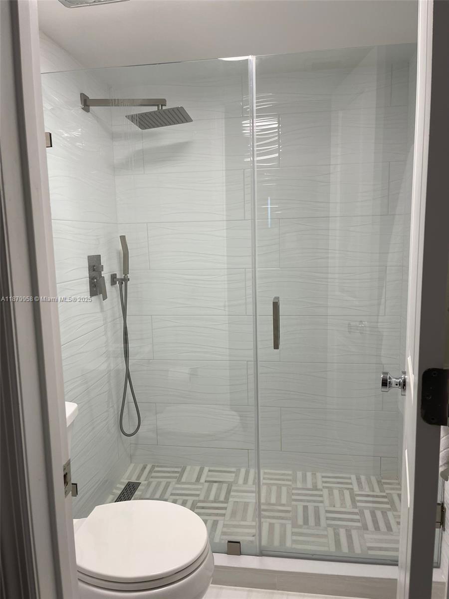 SEASONS CONDO - Residential Lease