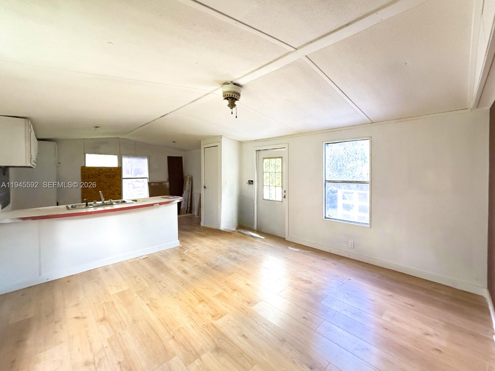 PALM RIDGE - Residential