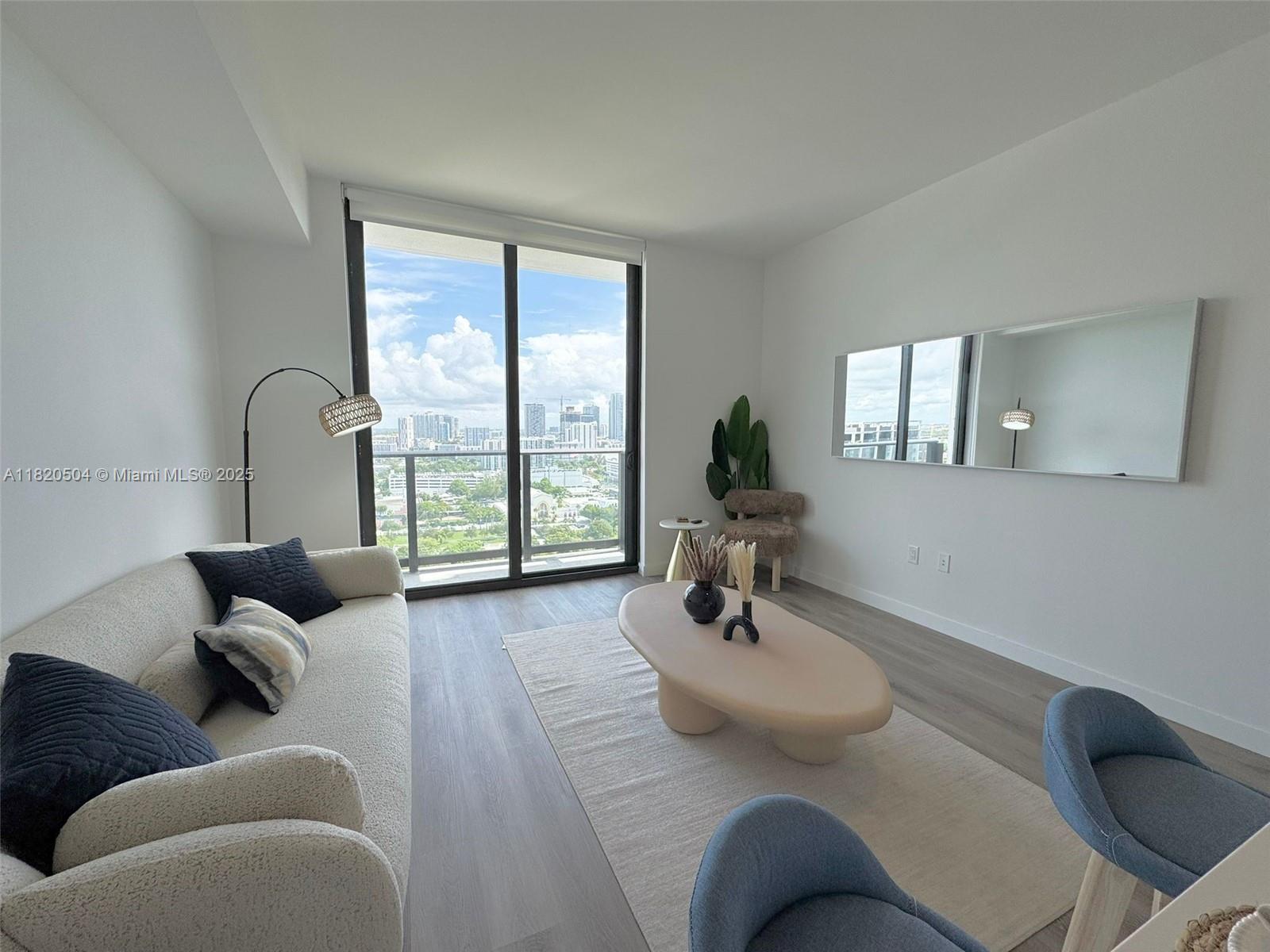 UNI TOWER - Residential Lease