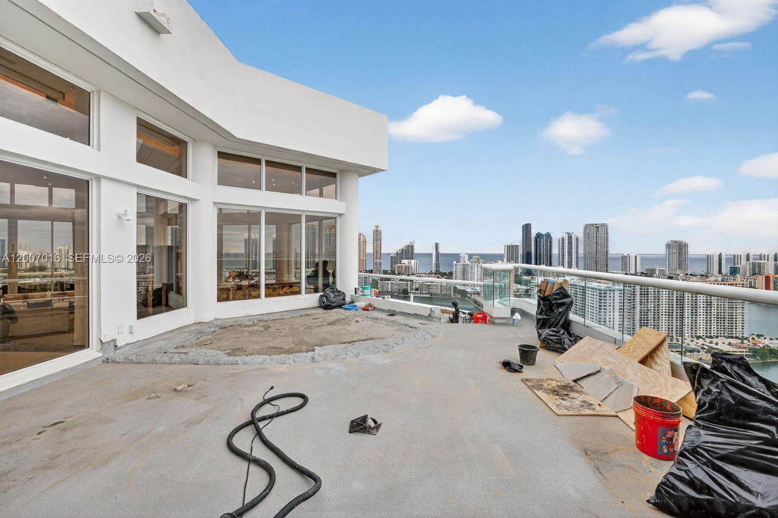 2600 ISL BLVD WILLIAMS - Residential