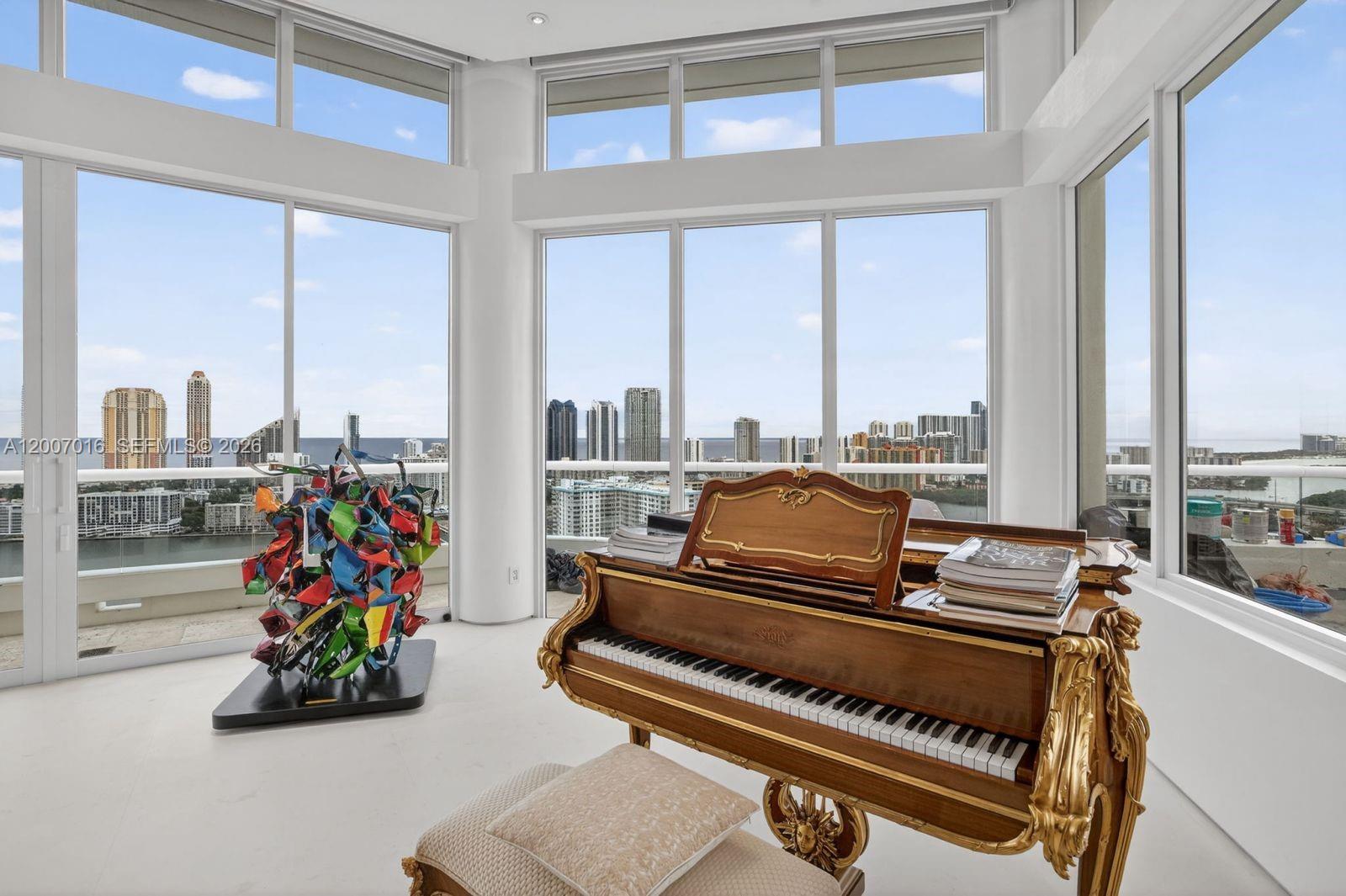 2600 ISL BLVD WILLIAMS - Residential