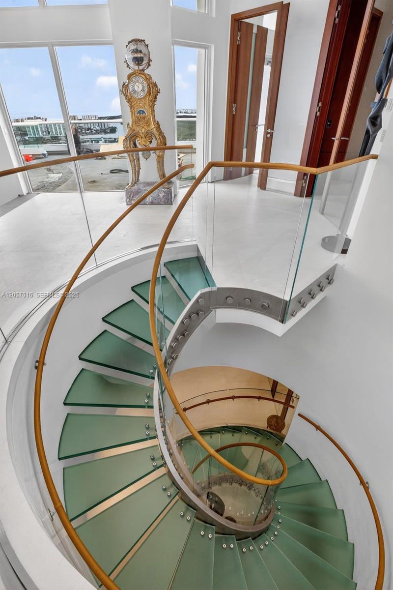 2600 ISL BLVD WILLIAMS - Residential