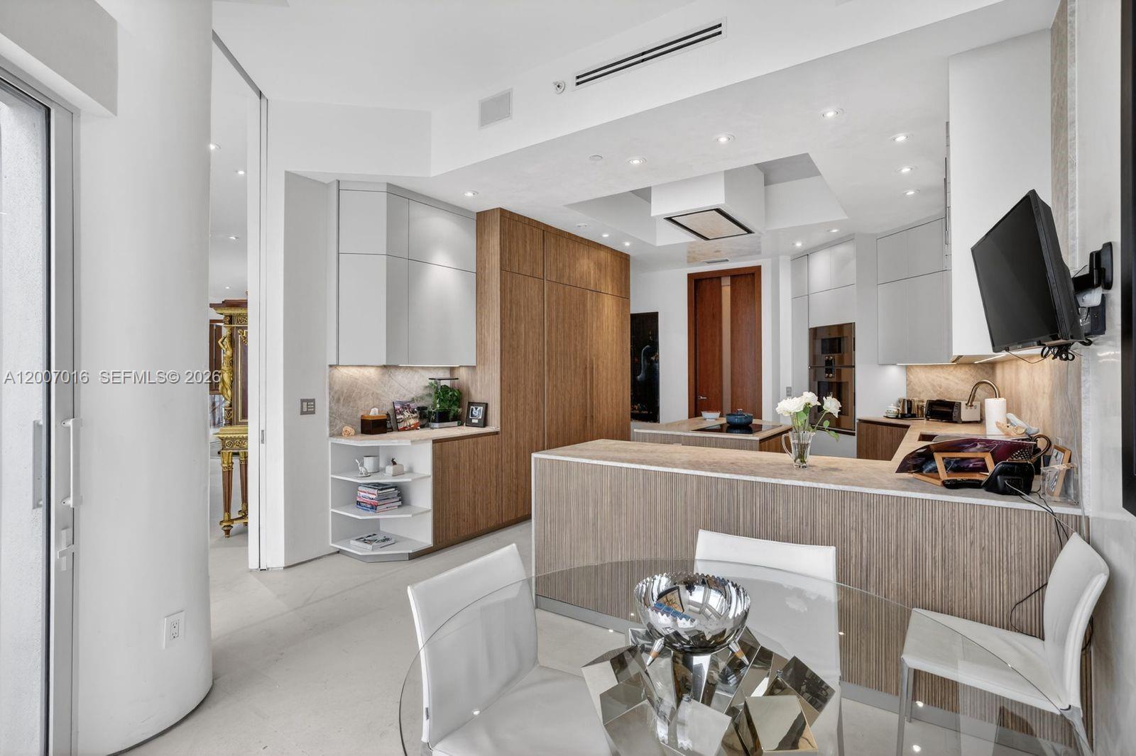 2600 ISL BLVD WILLIAMS - Residential