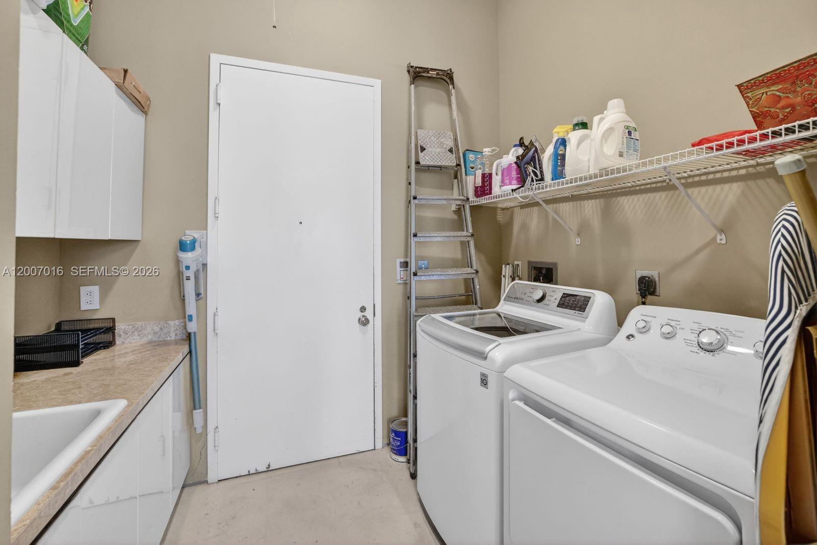 2600 ISL BLVD WILLIAMS - Residential