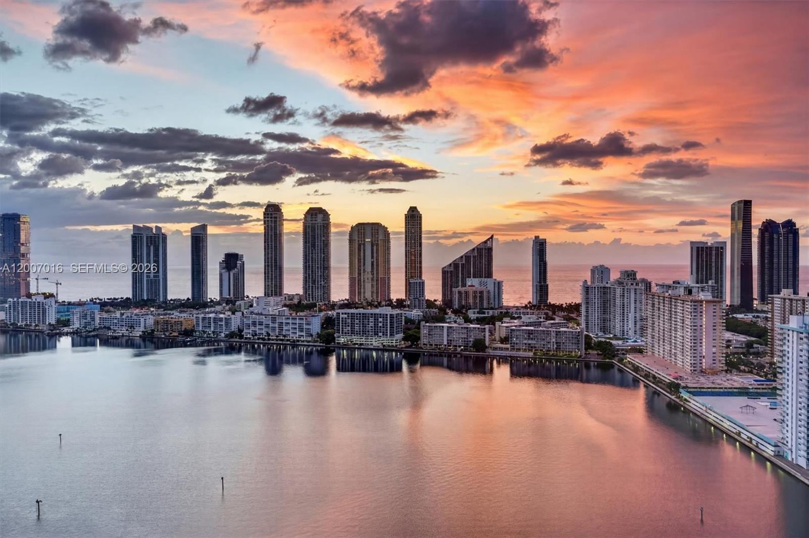 2600 ISL BLVD WILLIAMS - Residential