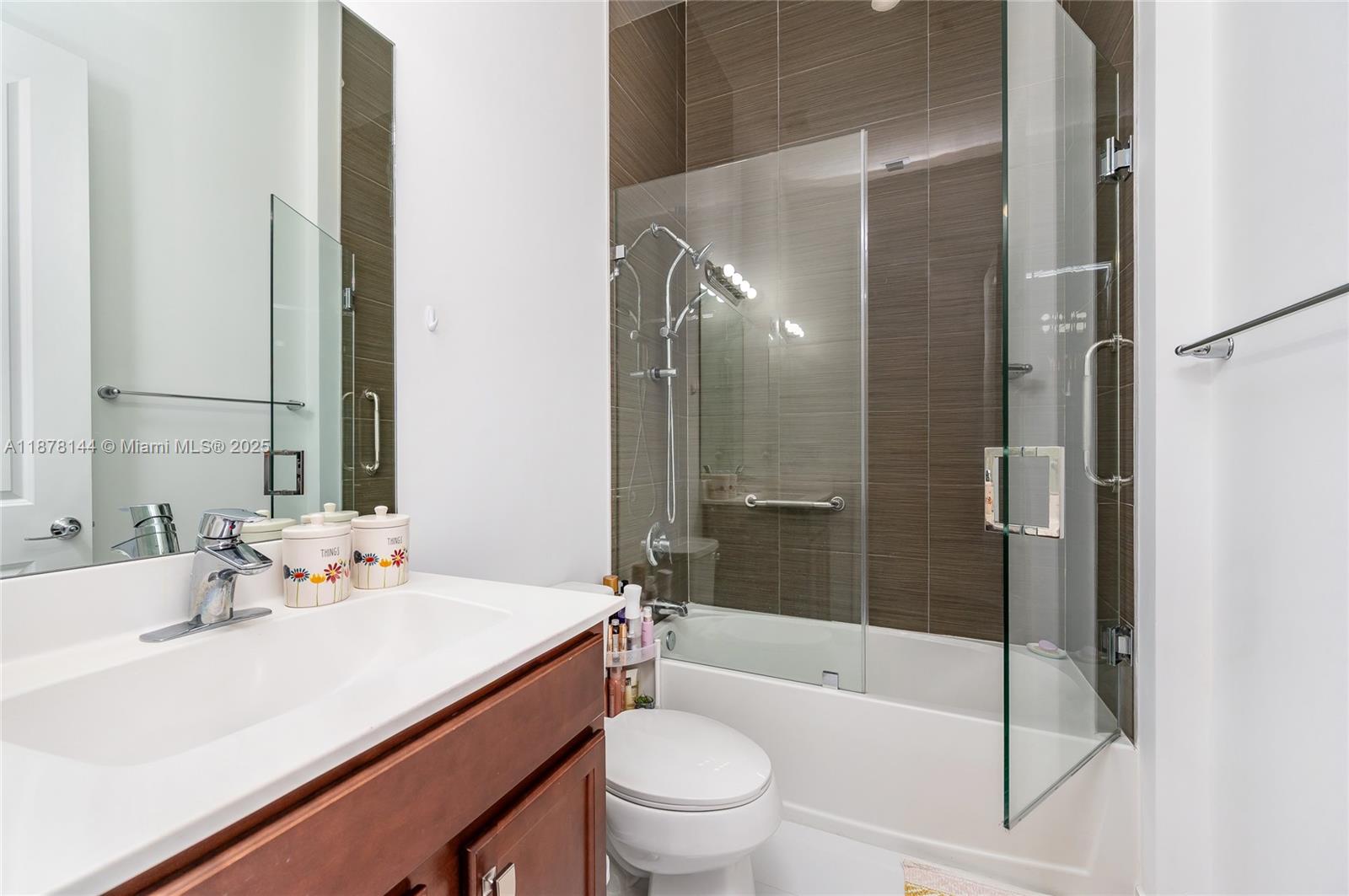 VENETIAN PARC - Residential