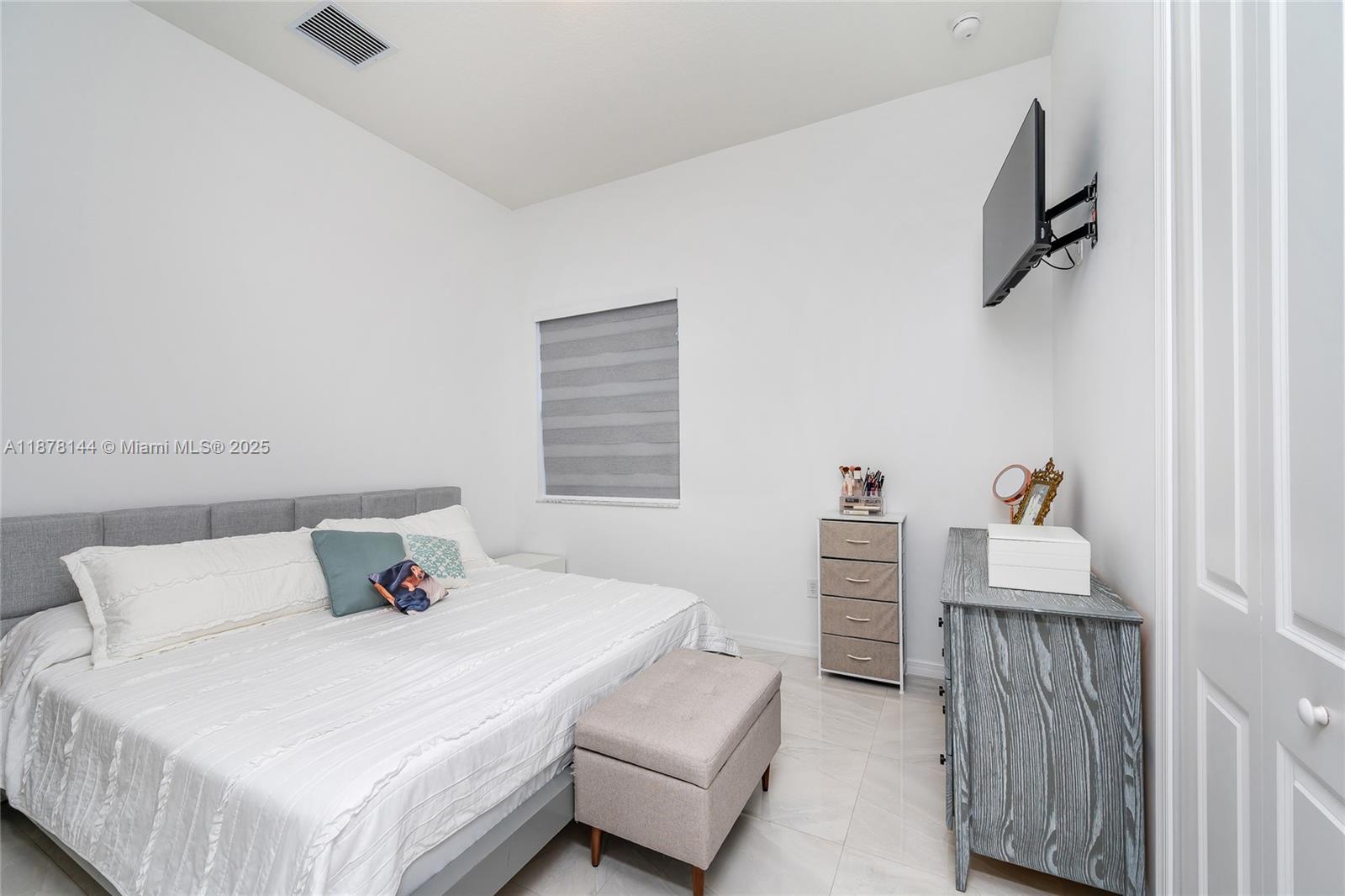 VENETIAN PARC - Residential