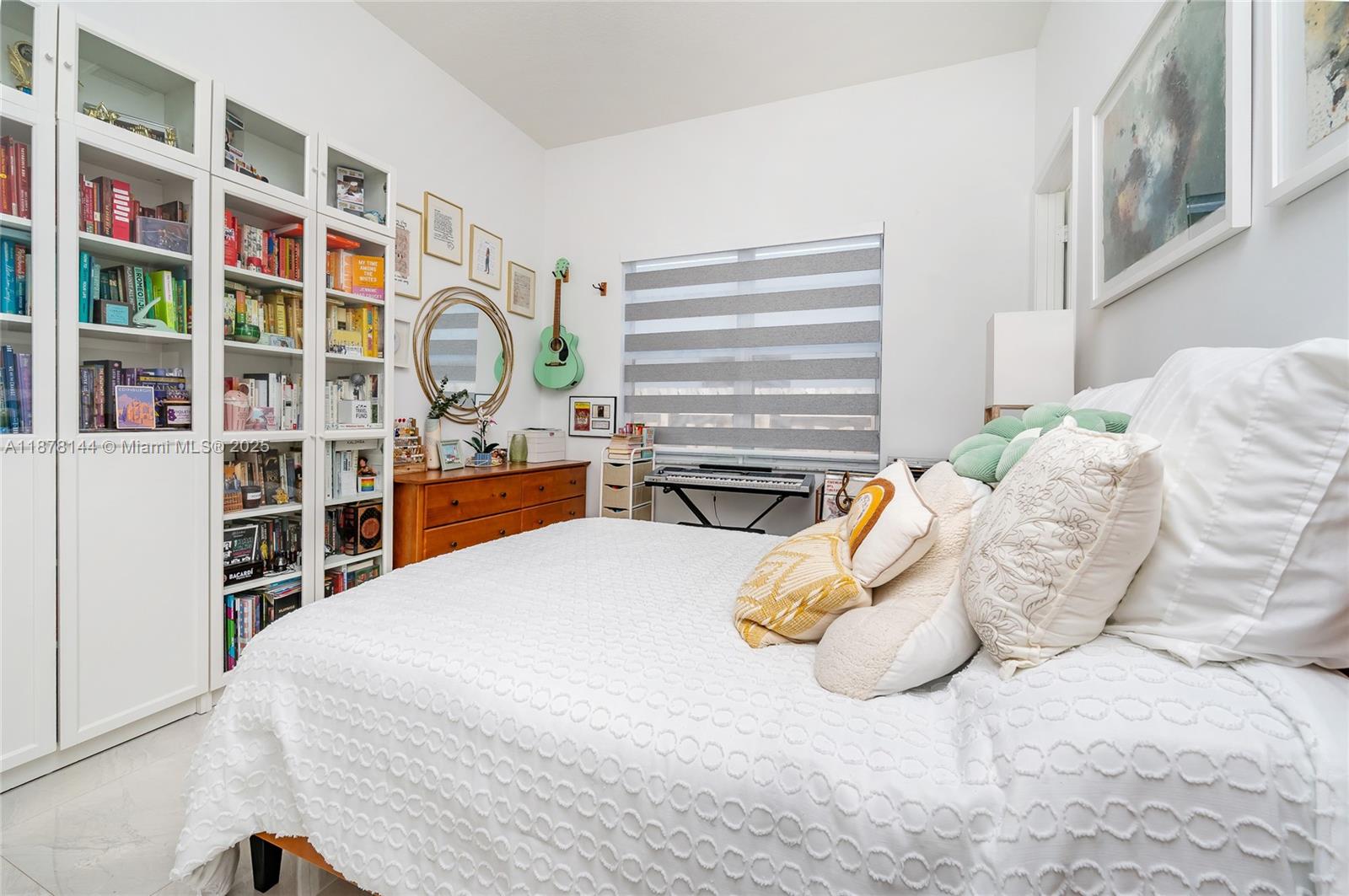 VENETIAN PARC - Residential