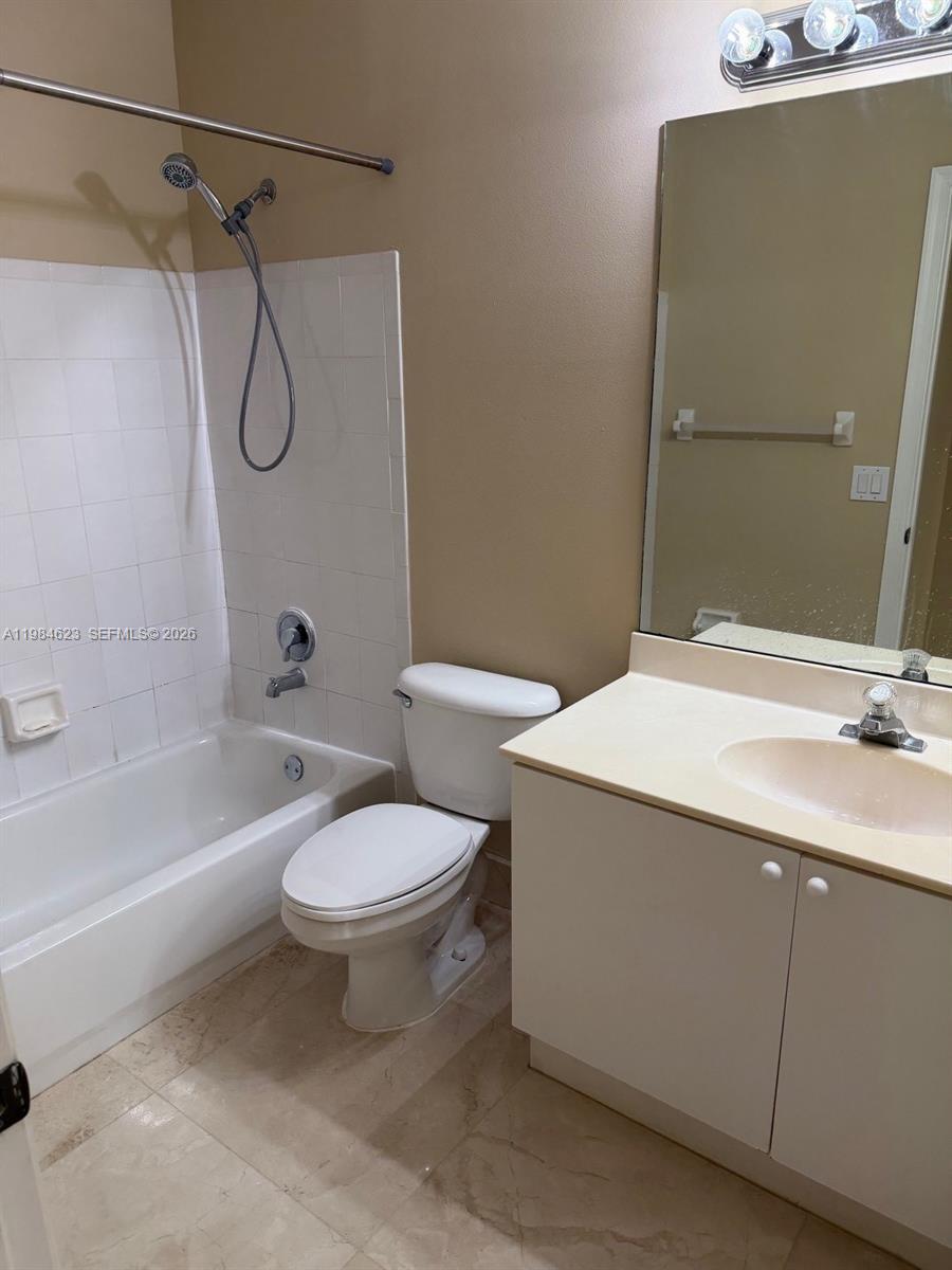 CORAL RIDGE DRIVE COMMERC - Residential Lease