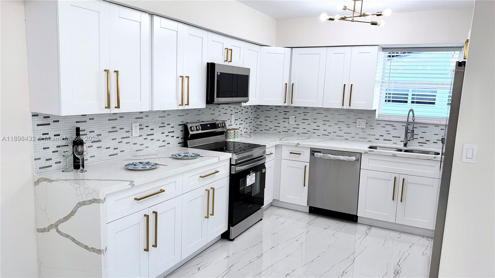 MIAMI GARDENS COMM SEC - Residential