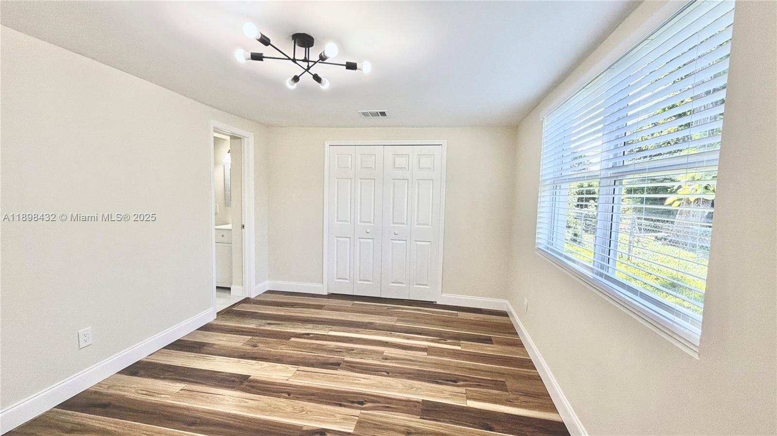 MIAMI GARDENS COMM SEC - Residential