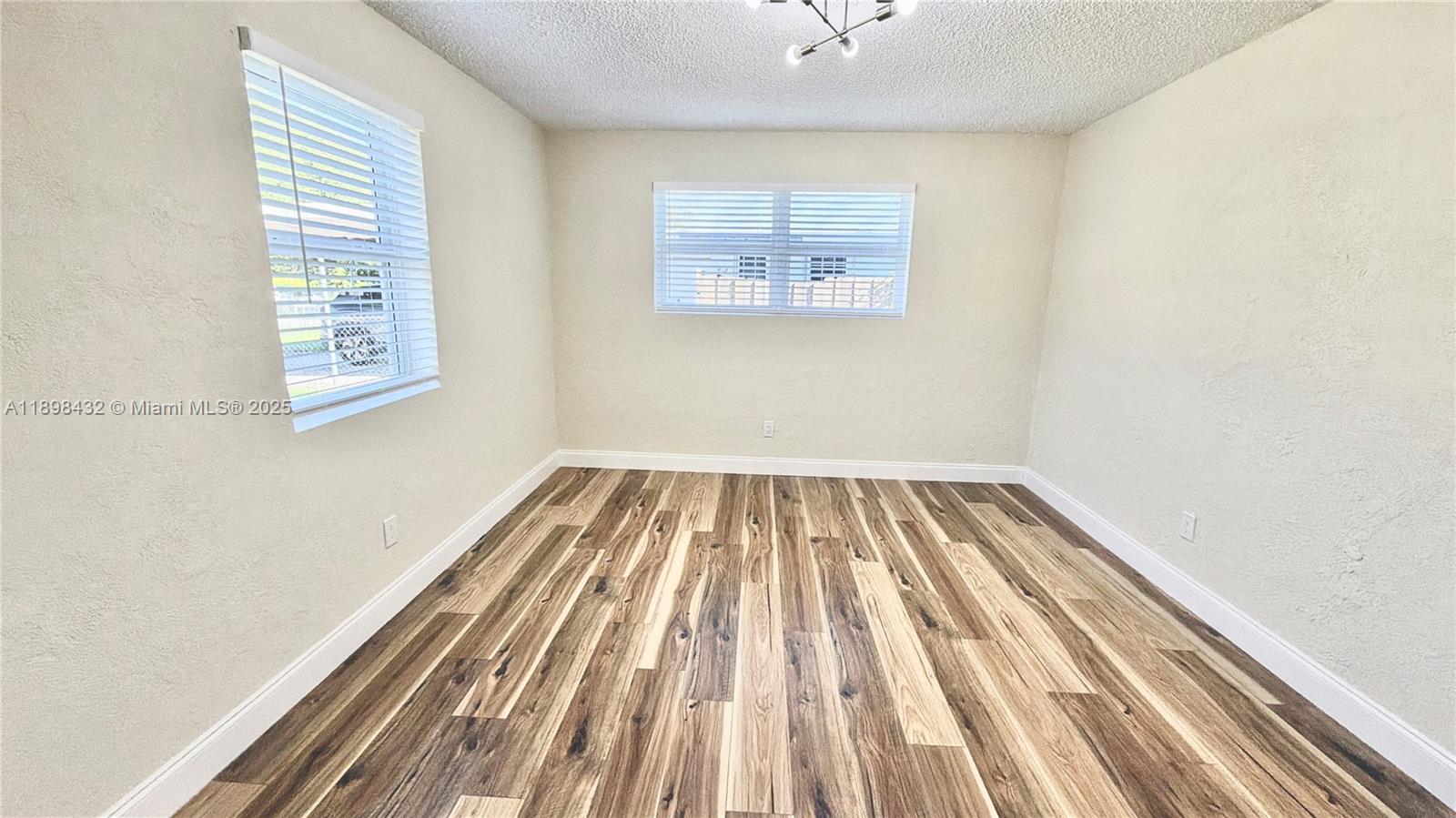 MIAMI GARDENS COMM SEC - Residential