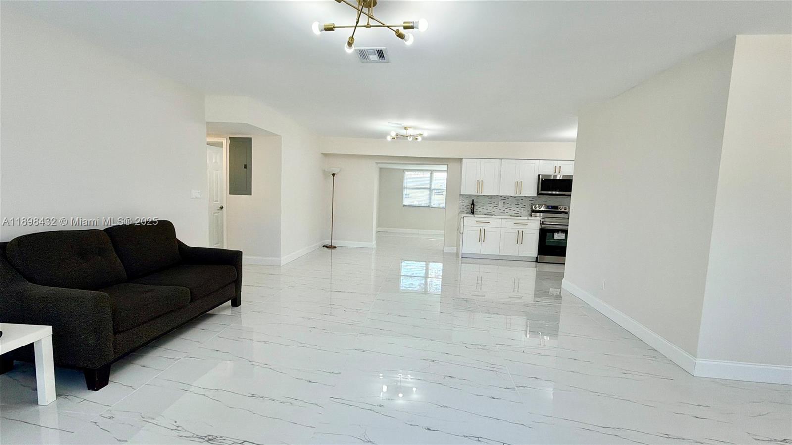 MIAMI GARDENS COMM SEC - Residential