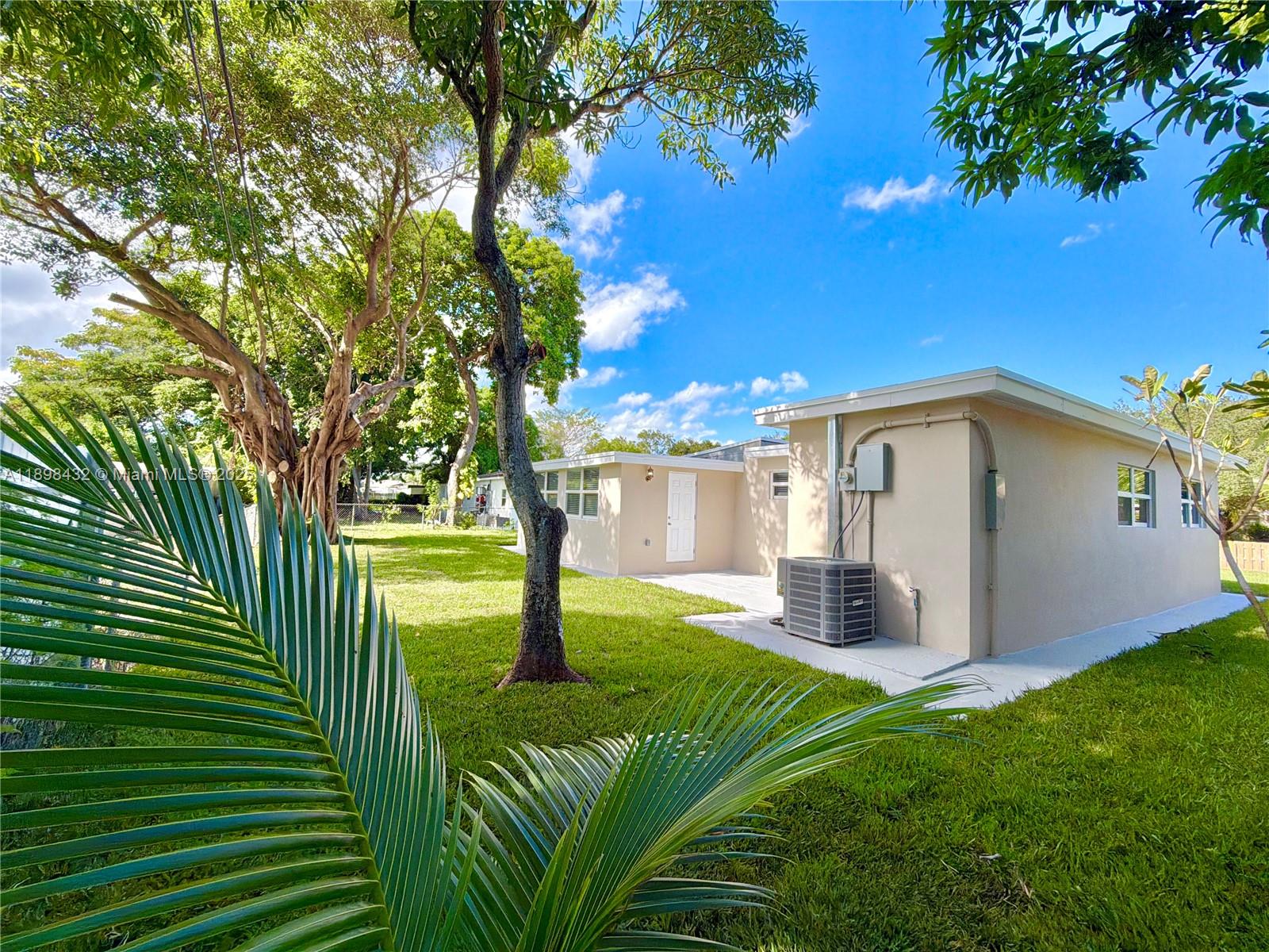 MIAMI GARDENS COMM SEC - Residential