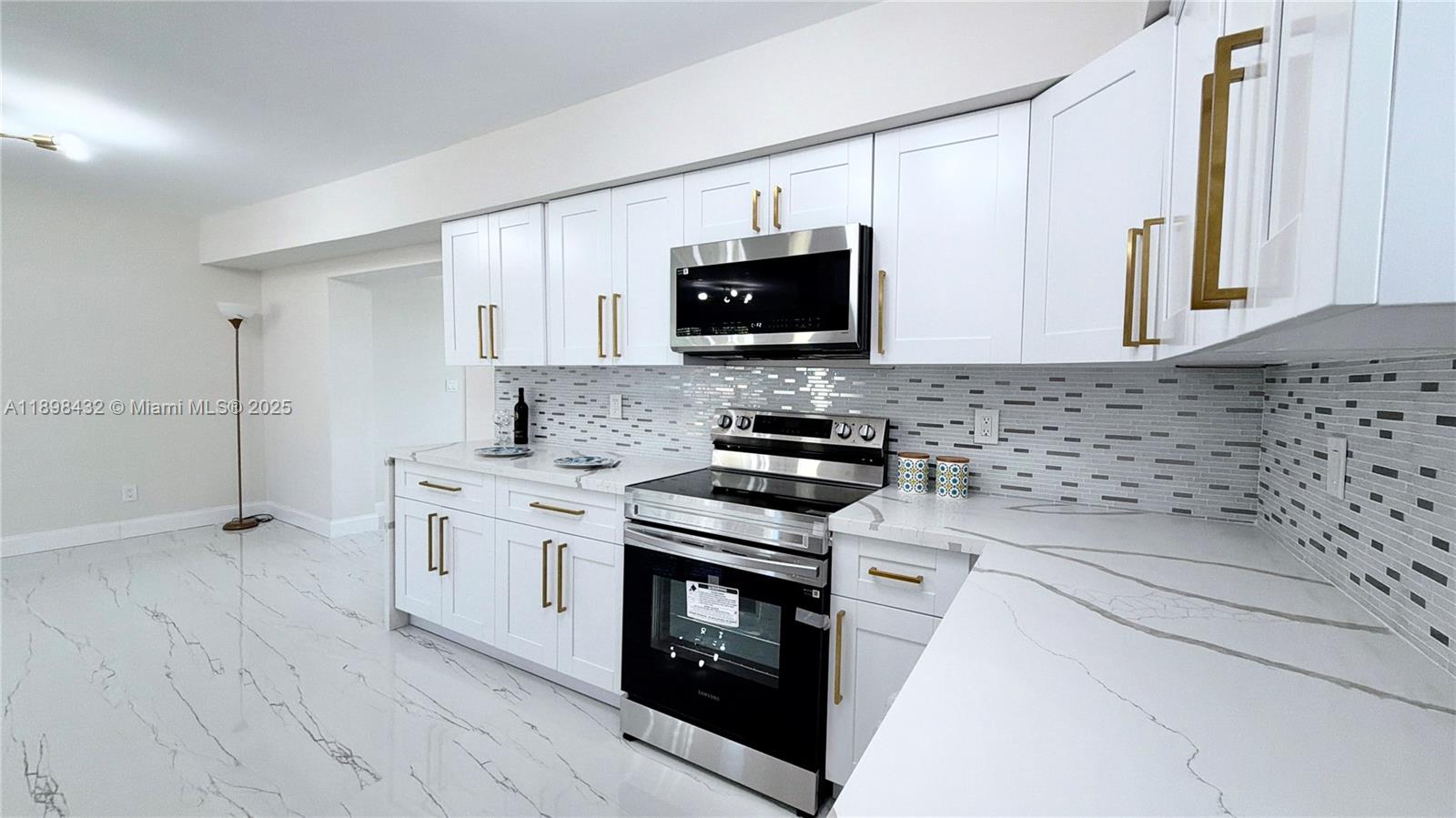 MIAMI GARDENS COMM SEC - Residential