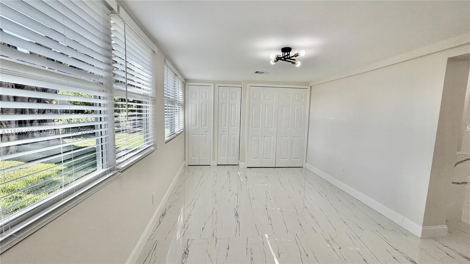 MIAMI GARDENS COMM SEC - Residential