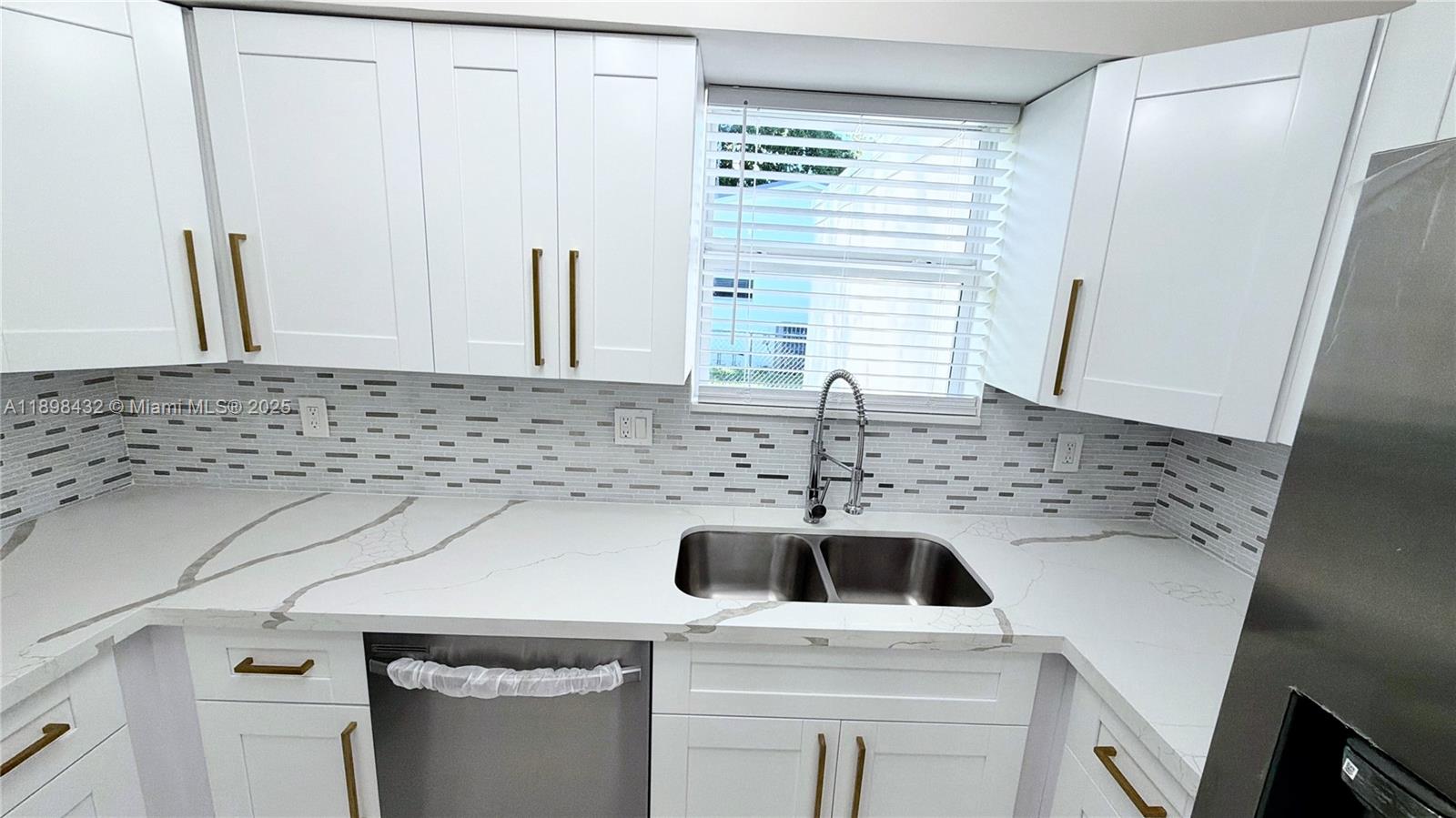 MIAMI GARDENS COMM SEC - Residential