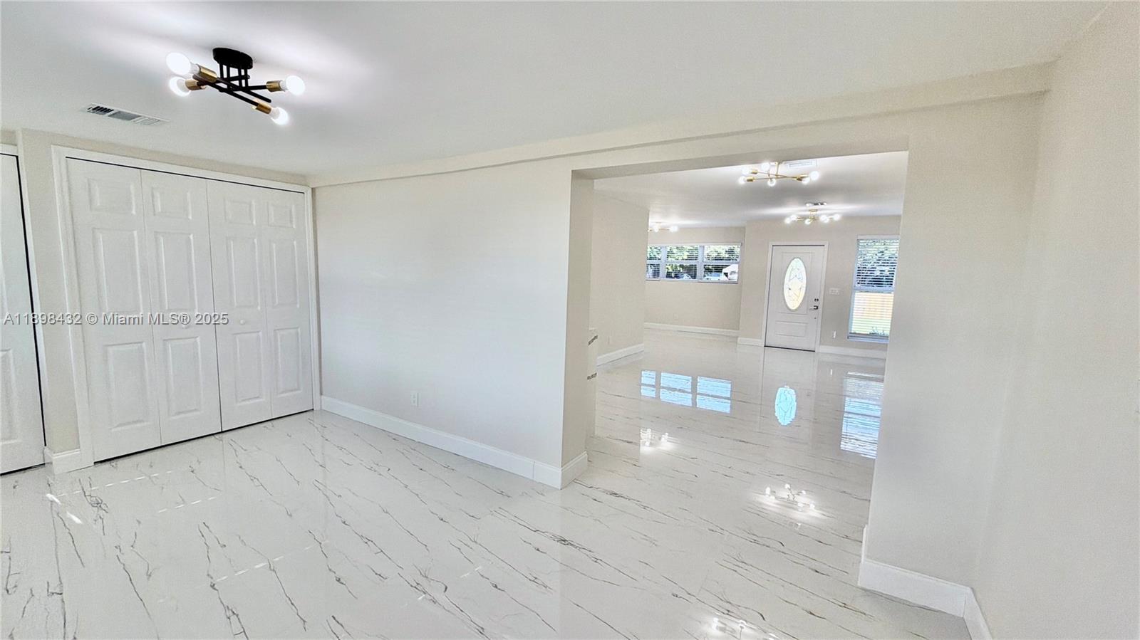 MIAMI GARDENS COMM SEC - Residential