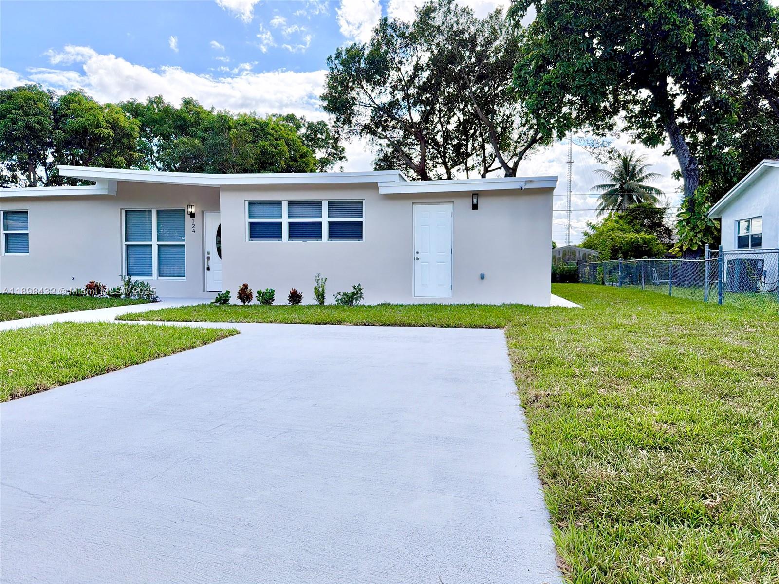 MIAMI GARDENS COMM SEC - Residential