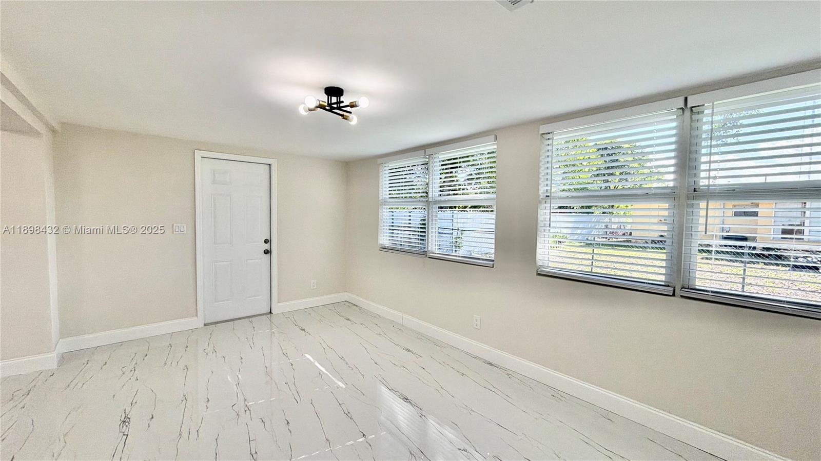 MIAMI GARDENS COMM SEC - Residential