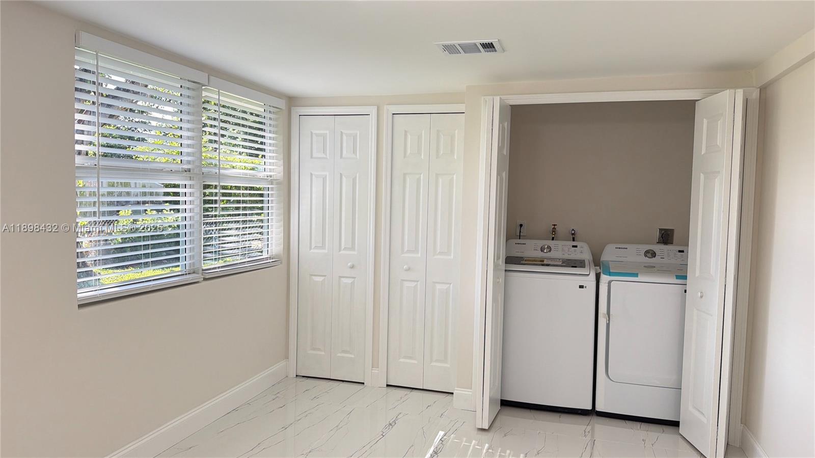 MIAMI GARDENS COMM SEC - Residential