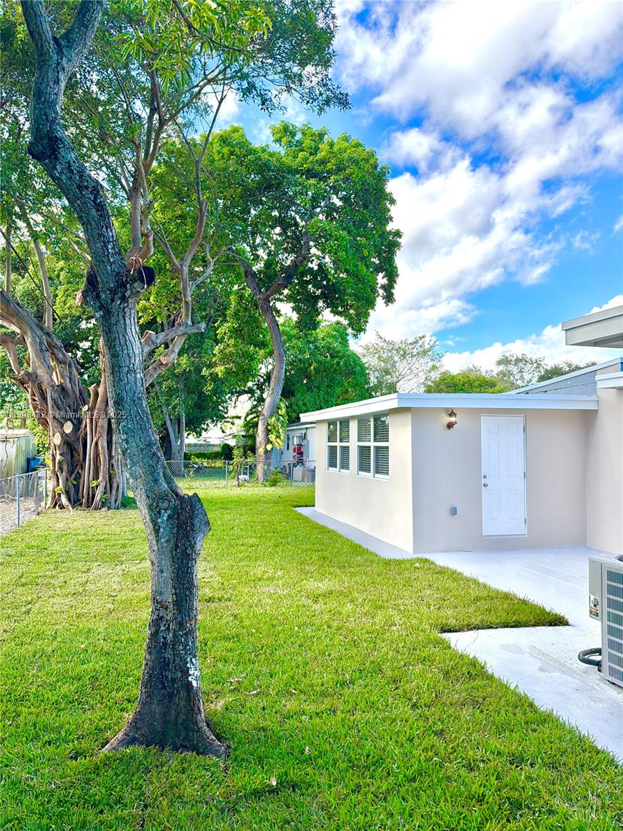 MIAMI GARDENS COMM SEC - Residential