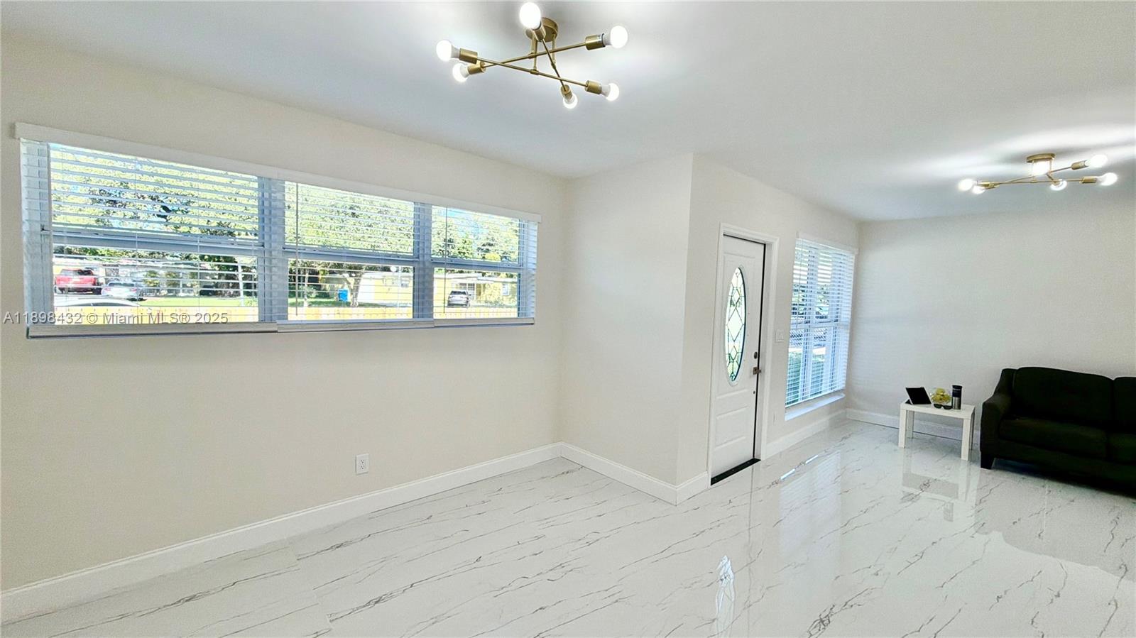 MIAMI GARDENS COMM SEC - Residential