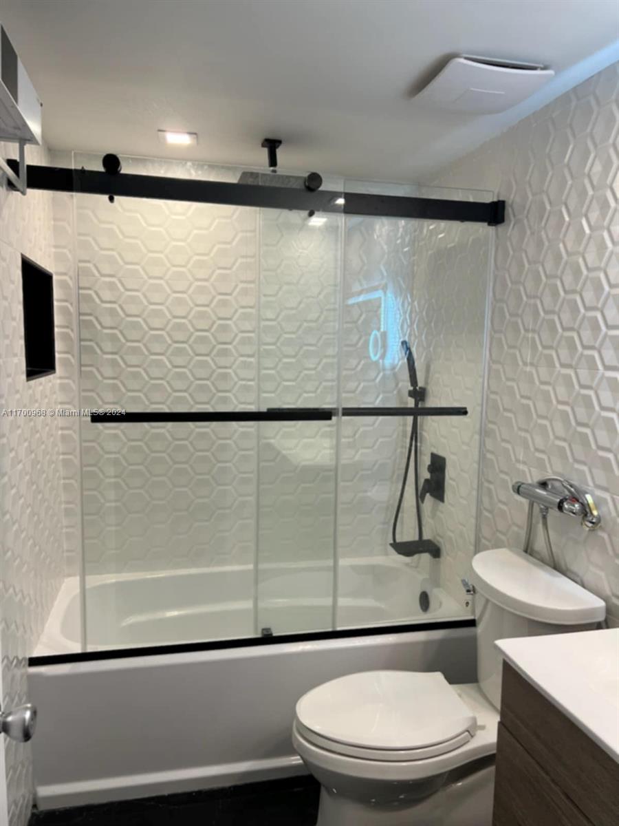 AVENTI AT AVENTURA CONDO - Residential Lease