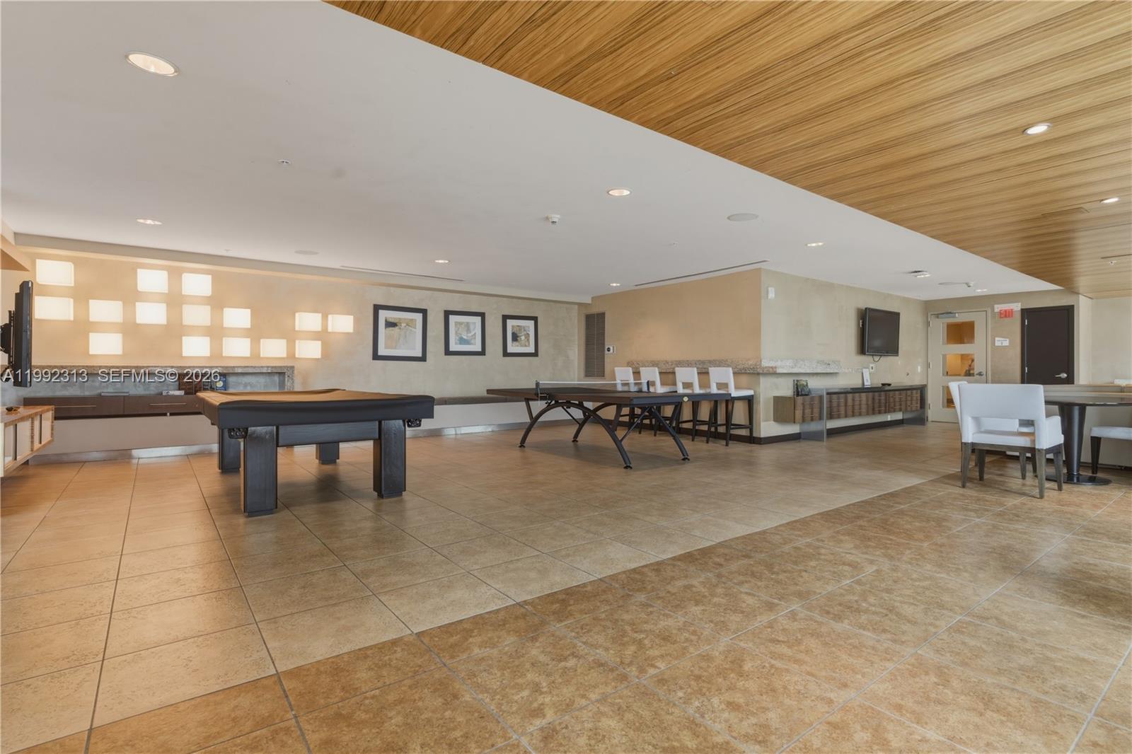 INFINITY AT BRICKELL COND - Residential