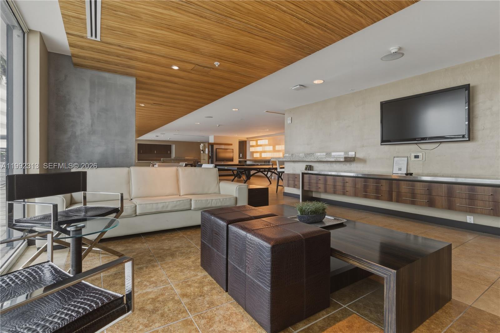 INFINITY AT BRICKELL COND - Residential