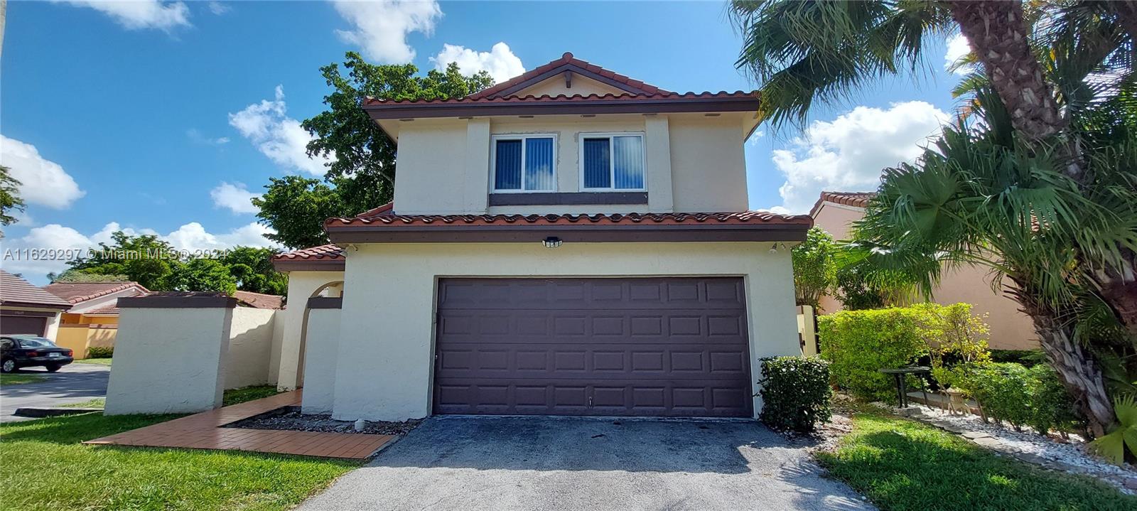 Photo 1 of 6236 Nw 176th Ter Ter, Hialeah, Florida, $620,000, Web #: 11629297