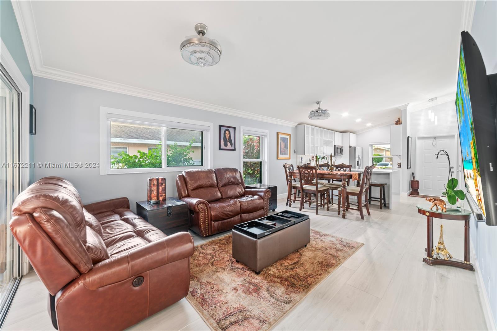 WHISPER WALK SEC C CONDO - Residential