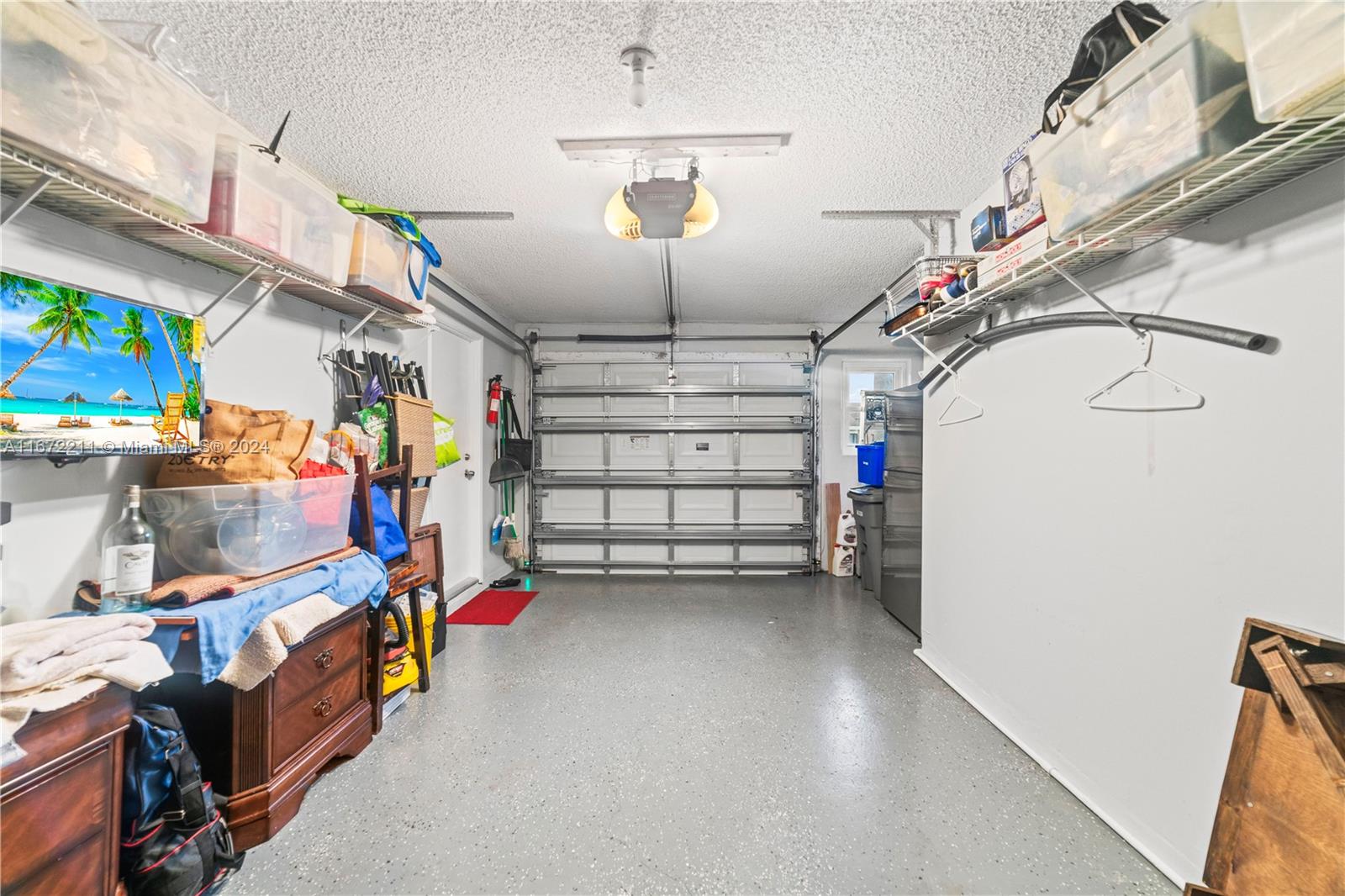 WHISPER WALK SEC C CONDO - Residential