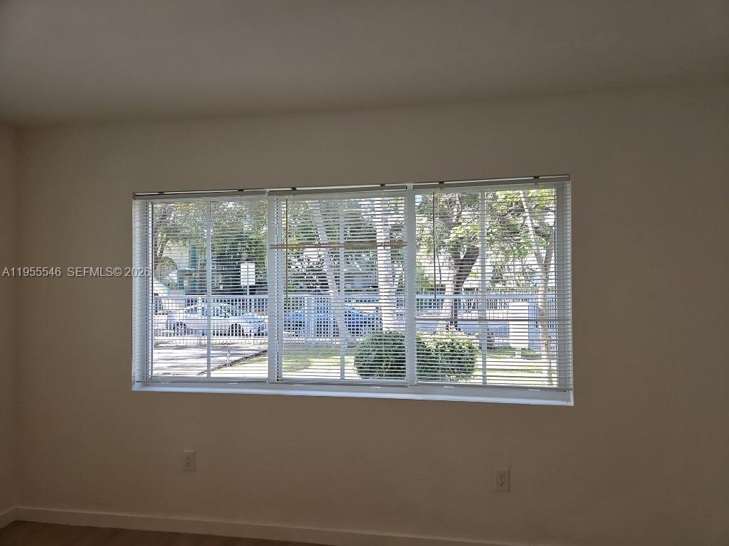 551/557 MICHIGAN CONDO - Residential