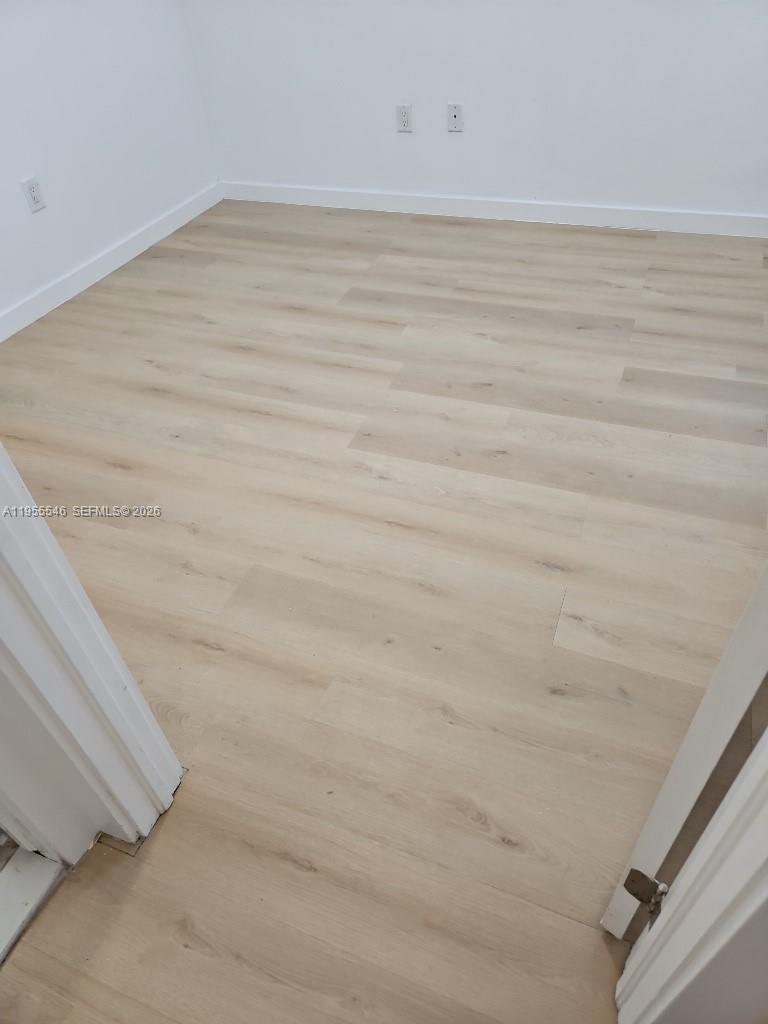 551/557 MICHIGAN CONDO - Residential