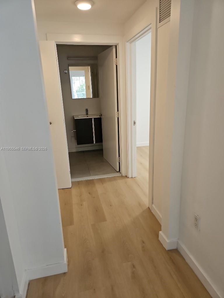 551/557 MICHIGAN CONDO - Residential