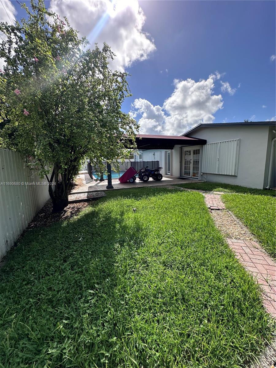 WESTWOOD ESTATES 1ST ADDN - Residential