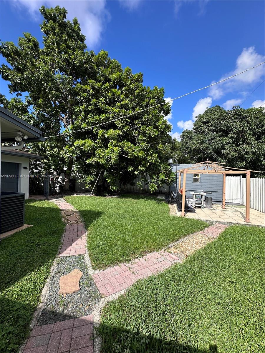 WESTWOOD ESTATES 1ST ADDN - Residential