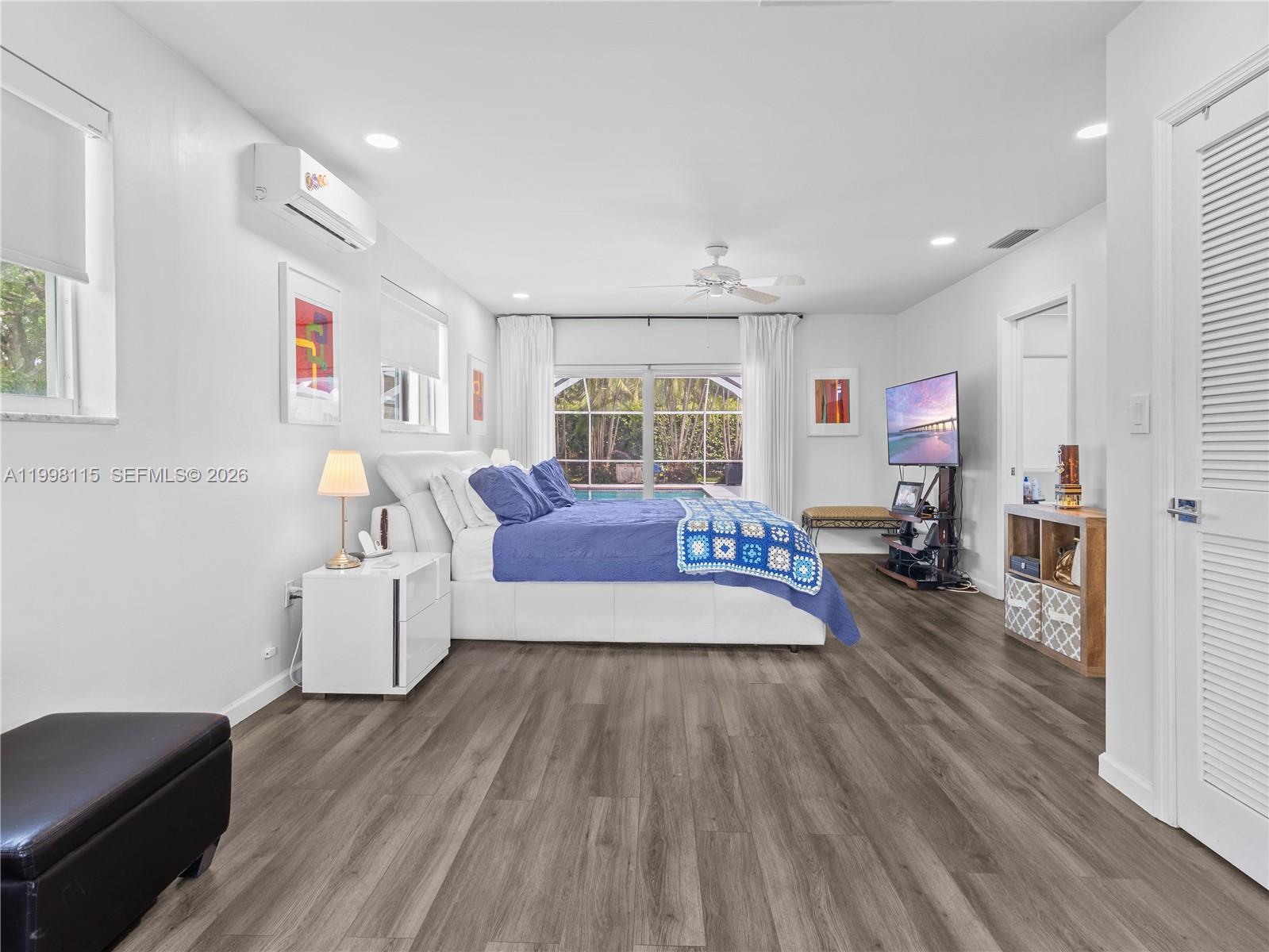 THE OAKS - Residential