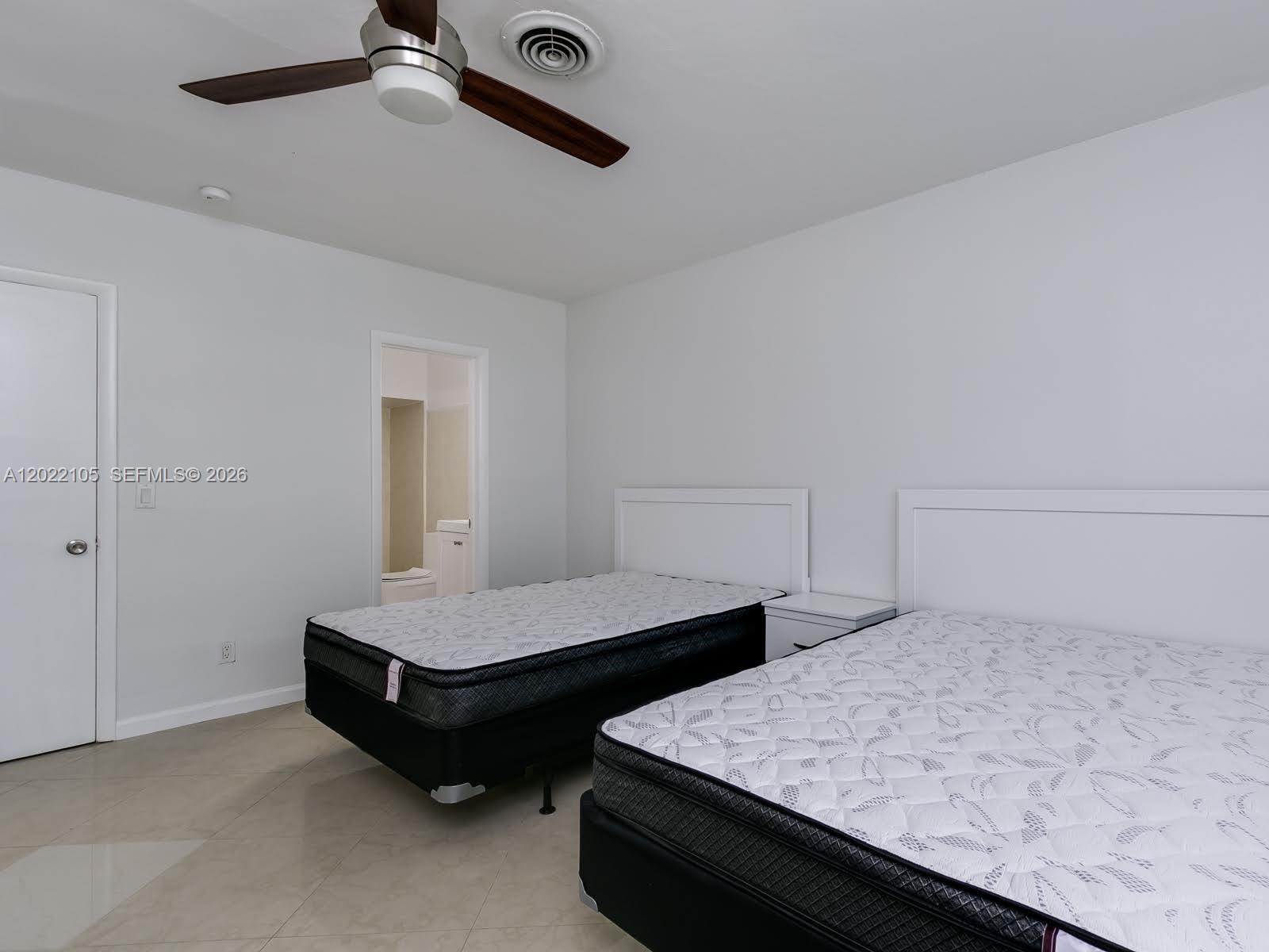 PICKWICK LAKE ESTATES SEC - Residential