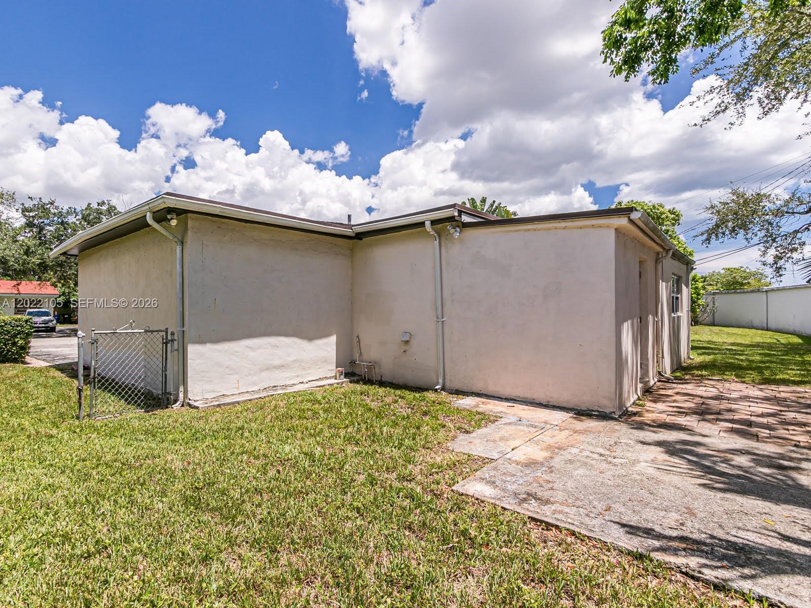 PICKWICK LAKE ESTATES SEC - Residential