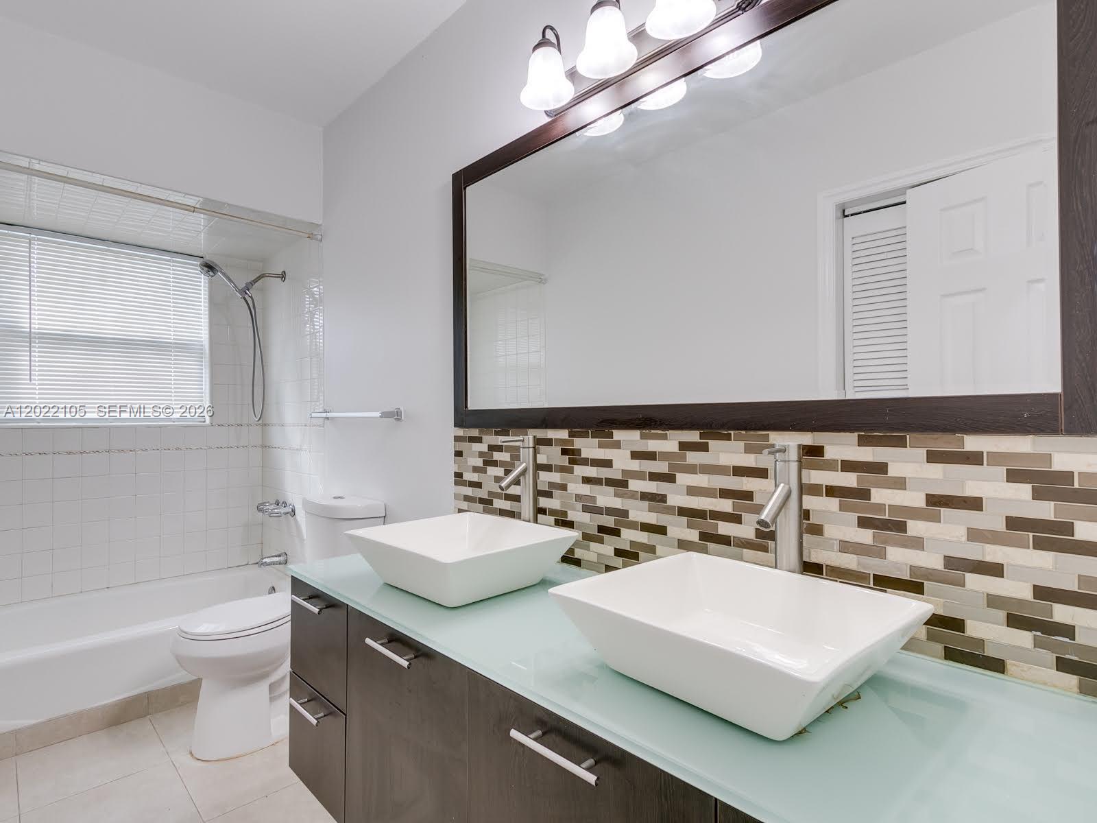 PICKWICK LAKE ESTATES SEC - Residential