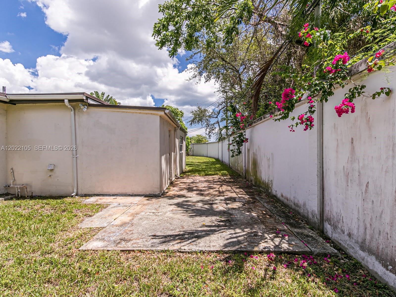 PICKWICK LAKE ESTATES SEC - Residential