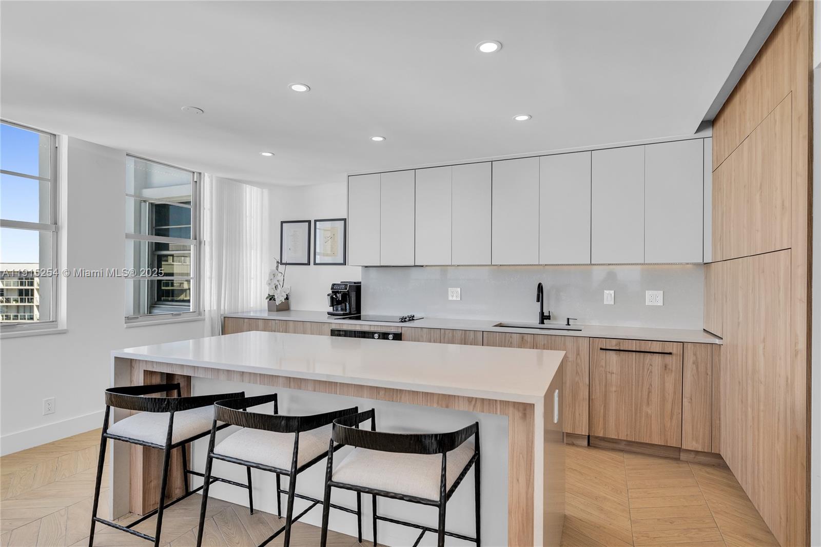 FIFTY SIX-SIXTY COLLINS A - Residential