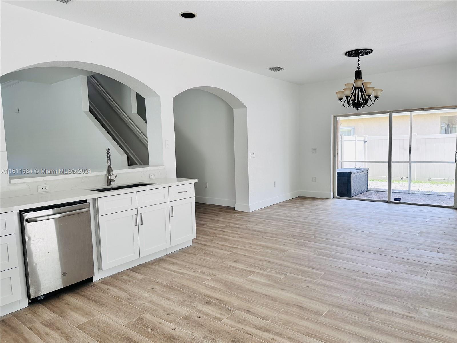 WALNUT CREEK REPLAT NO 2 - Residential Lease