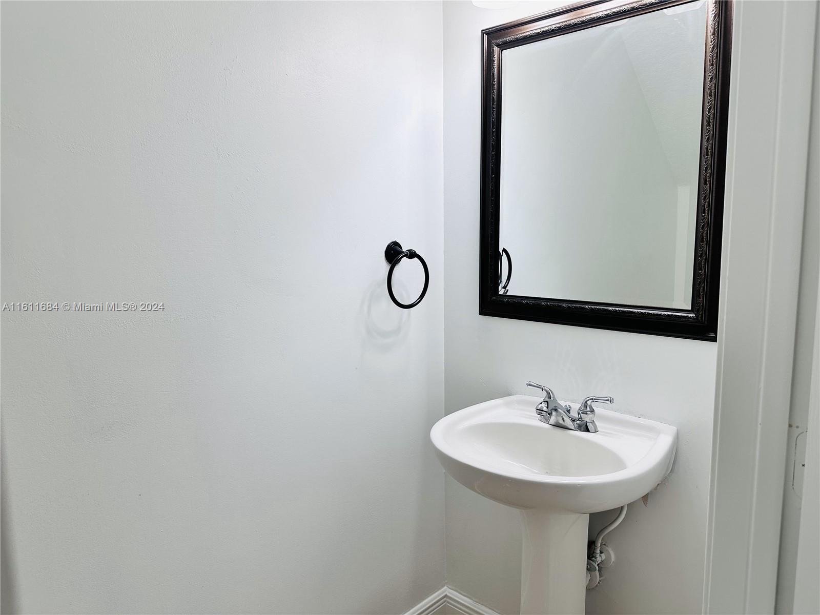WALNUT CREEK REPLAT NO 2 - Residential Lease