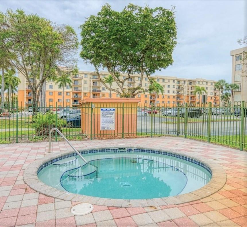THE FOUNTAINS AT FONTAINE - Residential Lease