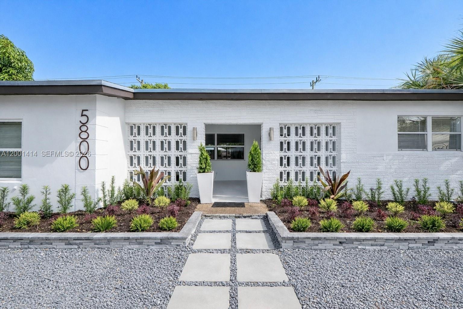 CORAL HIGHLANDS - Residential