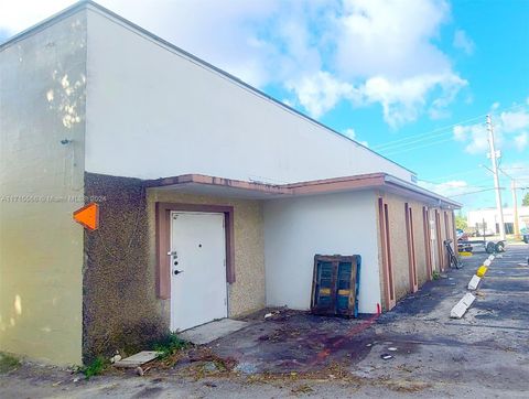 1800 SW 7th Ave Pompano Beach FL 33060