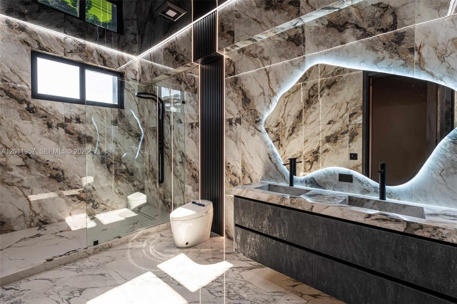 PINECREST - Residential